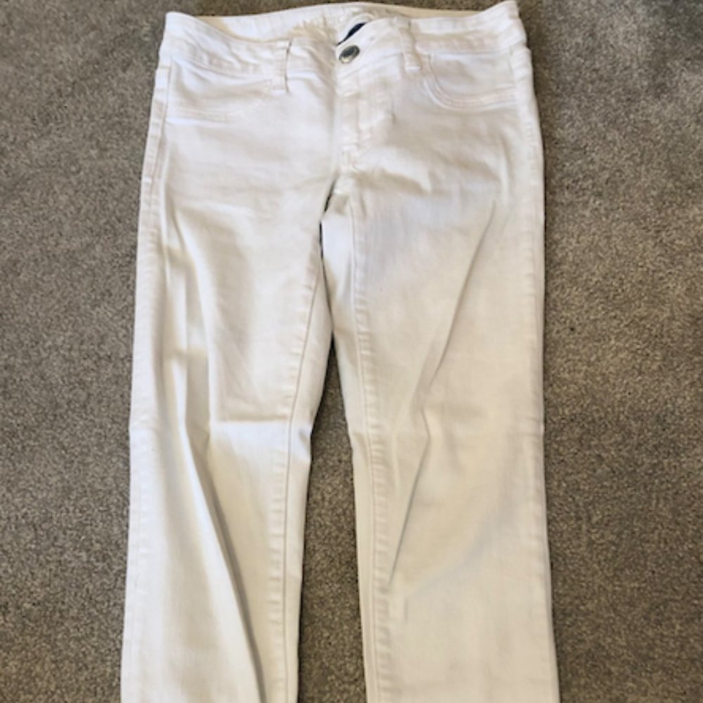 American Eagle White Skinny Jeans